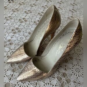 Alice + Olivia Dina Metallic Silver Embellished Snake Print Leather High Heel 37